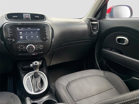 Used 2018 Kia Soul + image 25