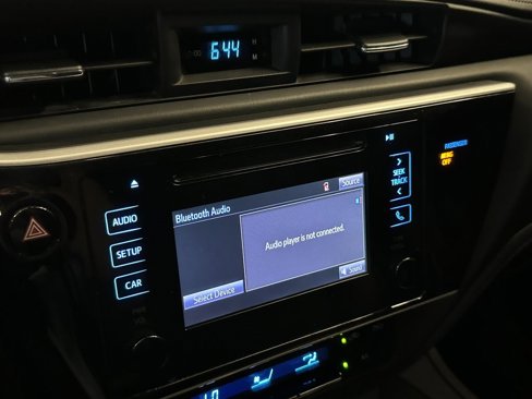Used 2019 Toyota Corolla L image 11