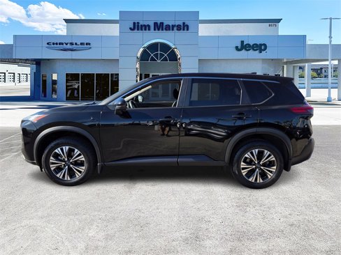 Used 2023 Nissan Rogue SV image 3