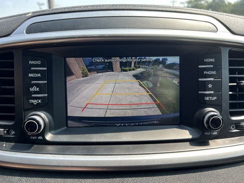 Used 2020 Kia Sorento S image 20