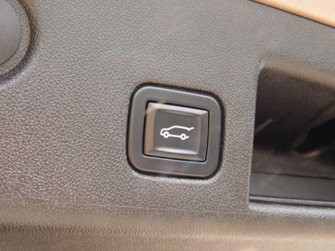 Used 2019 Chevrolet Equinox LT image 8