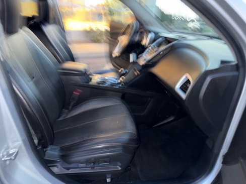 Used 2016 Chevrolet Equinox LTZ w/ Enhanced Convenience Package image 29