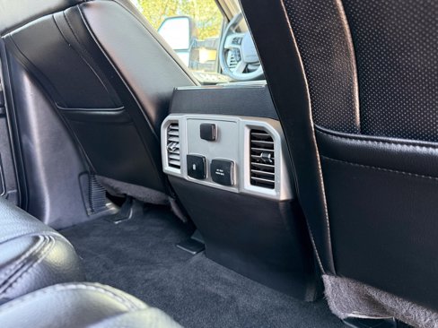 Used 2017 Ford F350 Lariat w/ Tow Technology Bundle image 28
