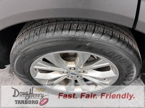 Used 2020 Ford Explorer XLT w/ Equipment Group 202A image 16