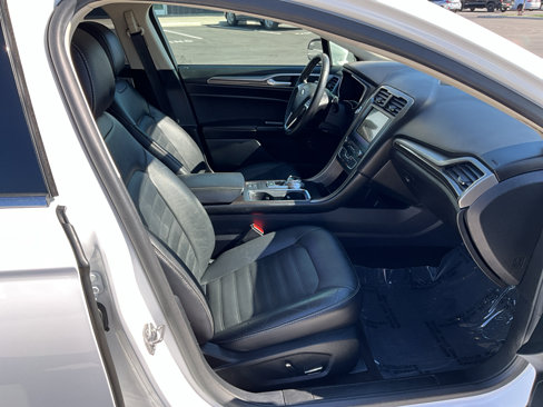 Used 2018 Ford Fusion Energi SE image 4
