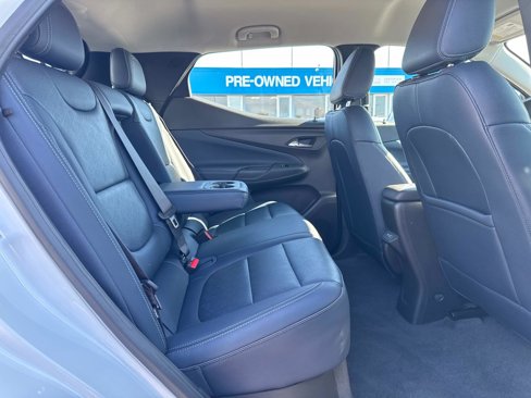 Used 2022 Chevrolet Bolt EUV LT w/ Convenience Package image 21