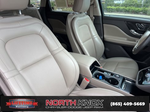 Used 2021 Lincoln Corsair FWD w/ Premium Package image 29