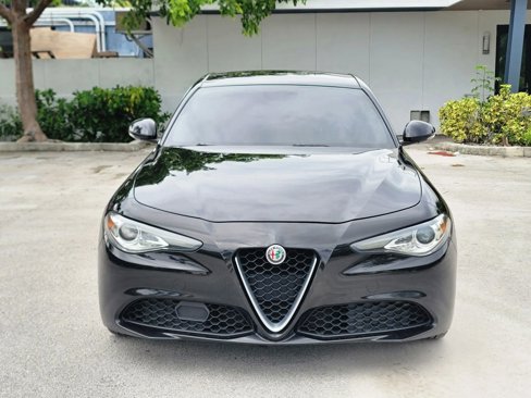 Used 2018 Alfa Romeo Giulia AWD image 2