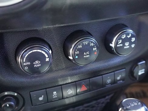 Used 2013 Jeep Wrangler Unlimited Sahara w/ Connectivity Group image 22