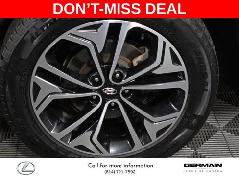 Used 2020 Hyundai Santa Fe Limited image 11