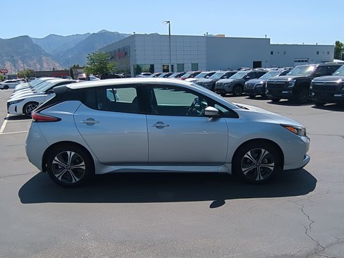Used 2022 Nissan Leaf SL Plus image 2