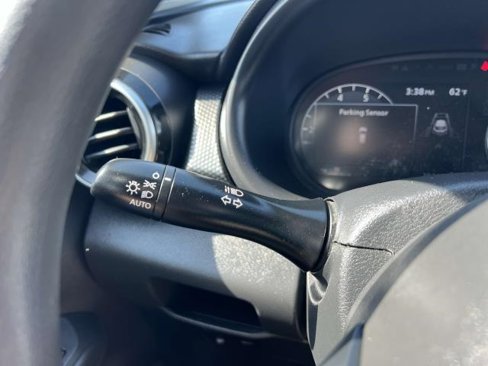Certified 2022 Nissan Kicks SV image 29