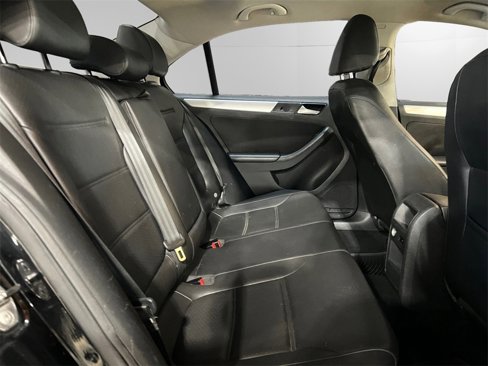 Used 2014 Volkswagen Jetta SE image 16