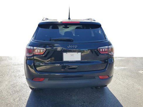 Used 2021 Jeep Compass Latitude image 22