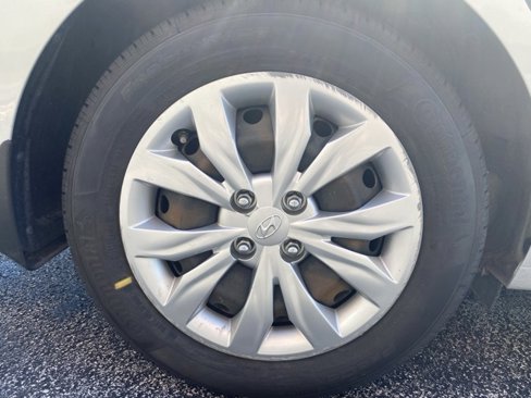Used 2018 Hyundai Accent SE image 10