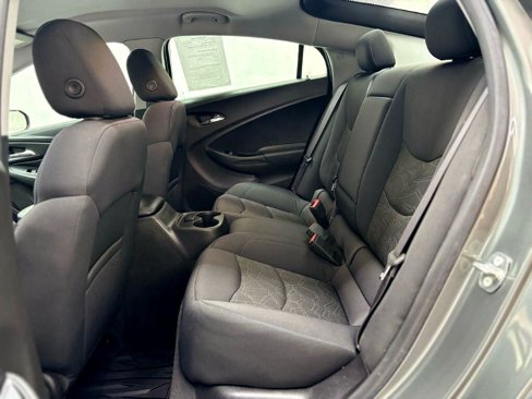 Used 2017 Chevrolet Volt LT w/ Comfort Package image 30