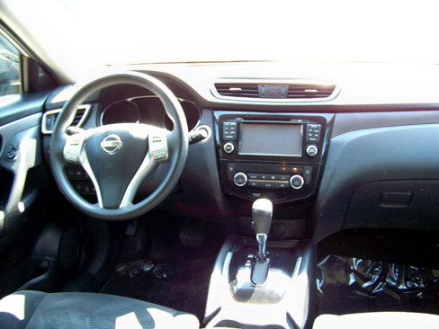 Used 2014 Nissan Rogue SV image 7