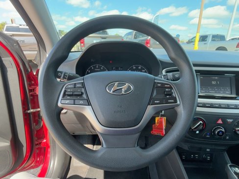 Used 2021 Hyundai Accent SE image 16