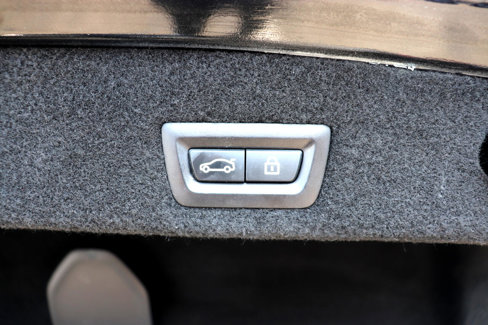 Used 2018 BMW 740i xDrive image 48