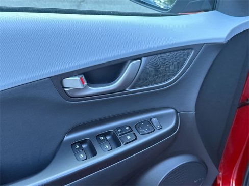 Certified 2021 Hyundai Kona Limited image 15