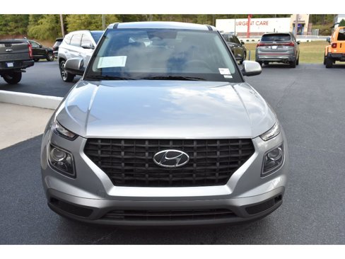 New 2025 Hyundai Venue SE image 8