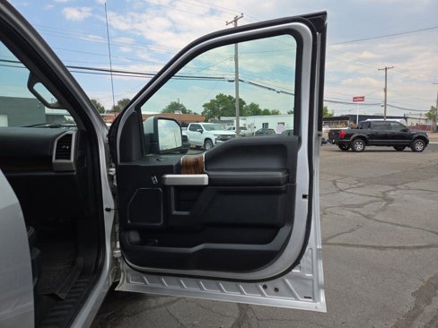Used 2019 Ford F150 Lariat w/ FX4 Off-Road Package image 36
