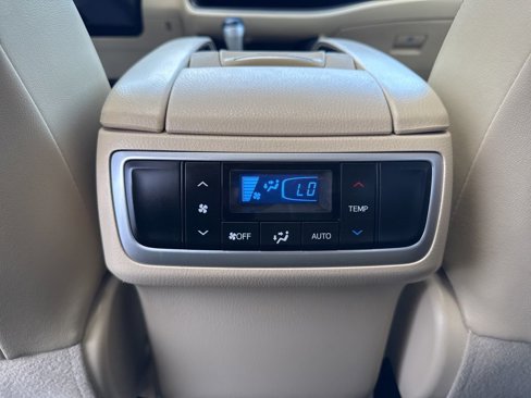 Used 2017 Toyota Highlander XLE image 33