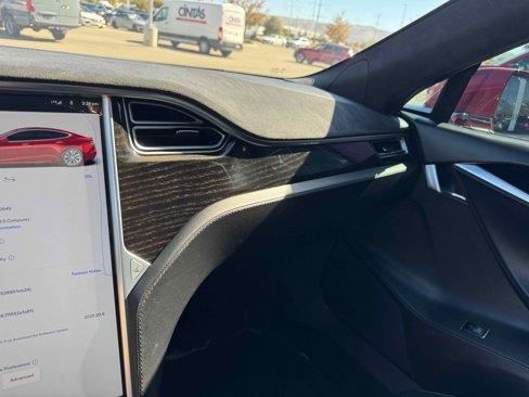 Used 2016 Tesla Model S 60D image 24
