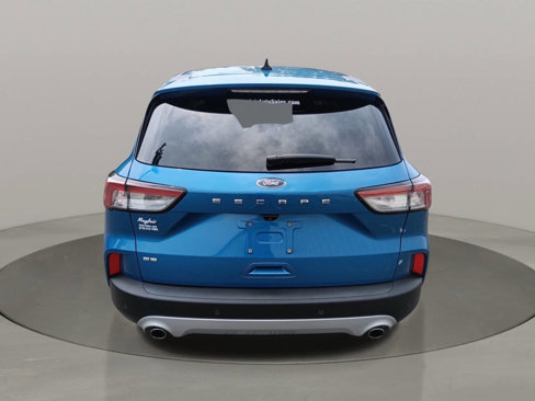 Used 2020 Ford Escape SE image 5