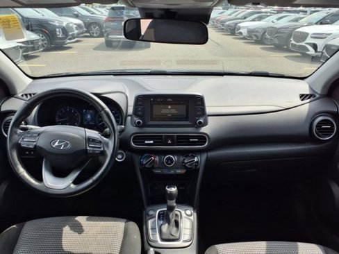 Used 2019 Hyundai Kona SEL image 15