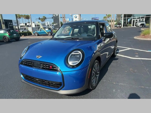 Certified 2025 MINI Cooper S image 32