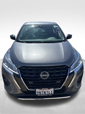 Used 2024 Nissan Kicks S image 2