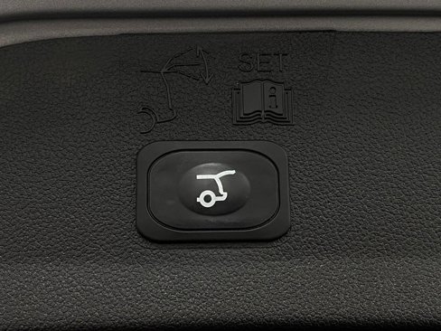 Used 2016 Ford Escape Titanium image 8