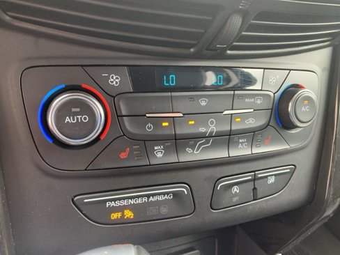 Used 2017 Ford Escape Titanium image 27