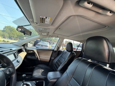 Used 2015 Toyota RAV4 XLE image 14