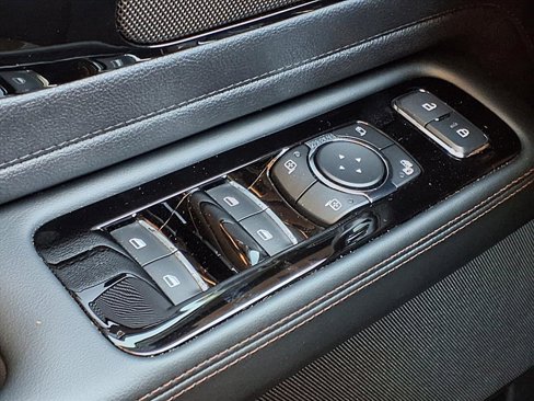 Used 2025 Lincoln Aviator Reserve w/ Jet Appearance Package image 11