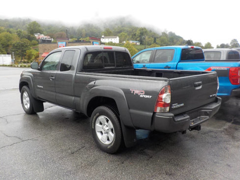 Used 2009 Toyota Tacoma 4x4 Access Cab V6 image 2