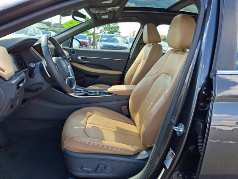 Used 2021 Hyundai Sonata Limited image 13
