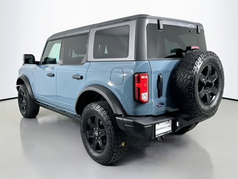 Used 2023 Ford Bronco Black Diamond image 4