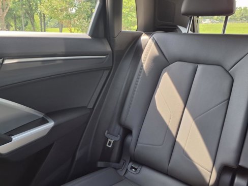 New 2025 Audi Q3 2.0T Premium image 23