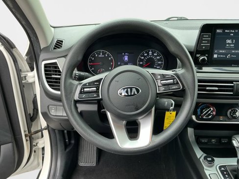 Used 2021 Kia Seltos LX image 13