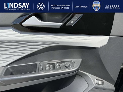 Used 2022 Volkswagen Taos S image 17