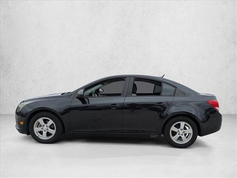 Used 2014 Chevrolet Cruze LS image 9
