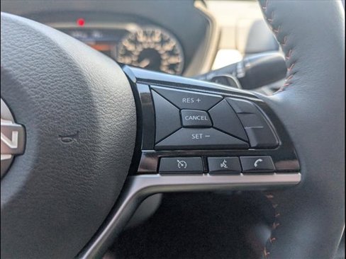 Used 2024 Nissan Altima 2.5 SR image 13