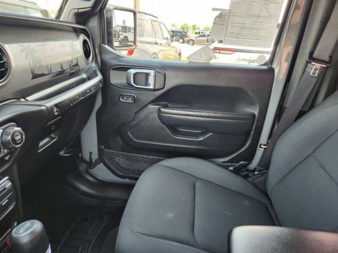 Used 2022 Jeep Wrangler Willys image 15