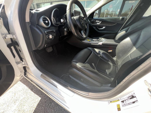 Used 2017 Mercedes-Benz C 300 4MATIC Sedan image 21