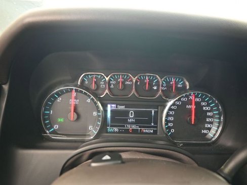 Used 2015 Chevrolet Suburban LTZ image 14