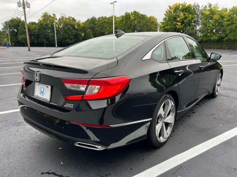 Used 2018 Honda Accord Touring image 5
