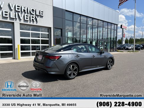 Used 2021 Nissan Sentra SR image 9