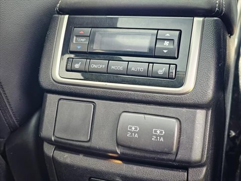 Used 2021 Subaru Ascent Limited w/ Technology Package image 45